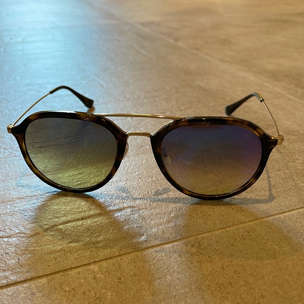 Ray ban mirrored sunglasses
